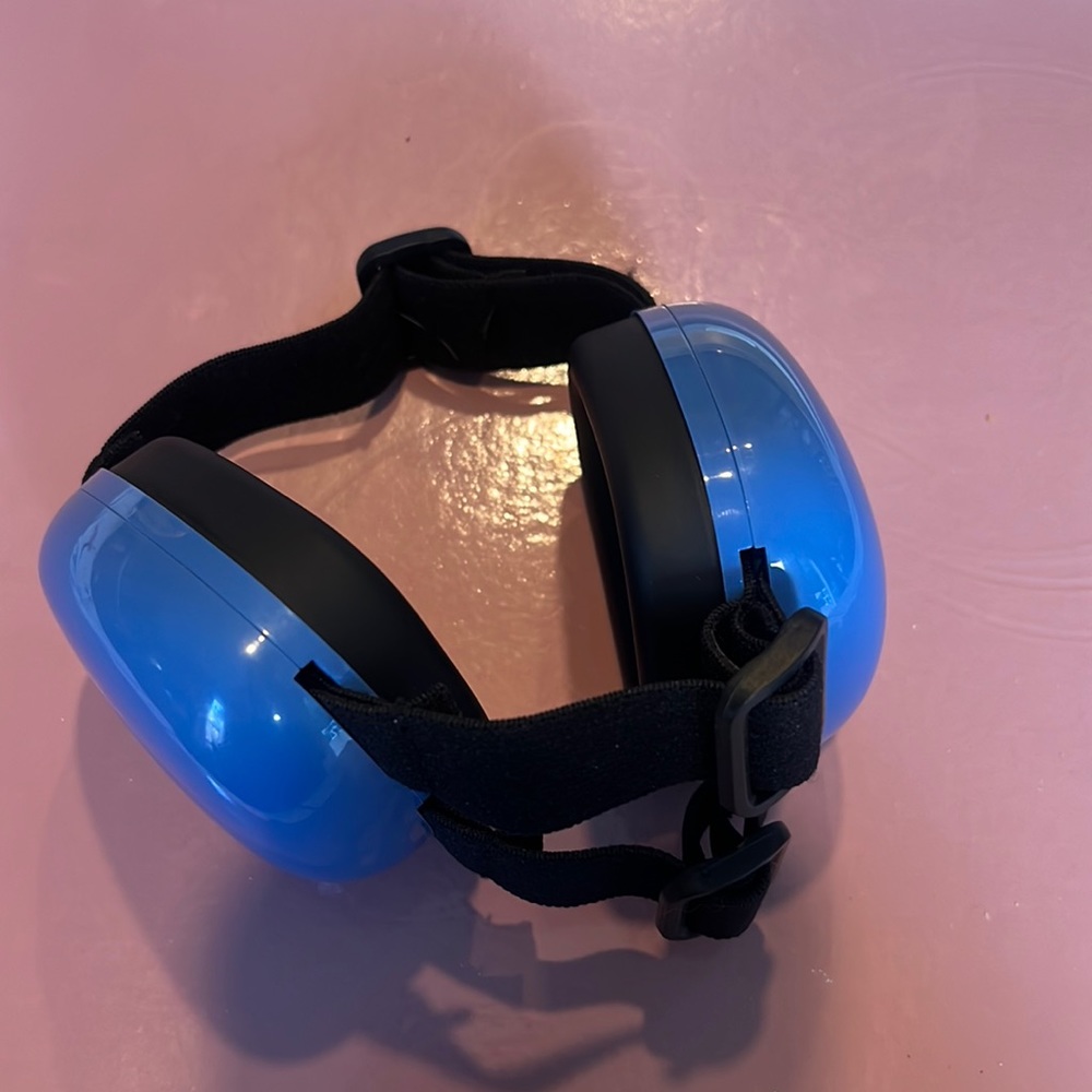 Brand new never used dog cat headphones earmuffs noise protection small blue